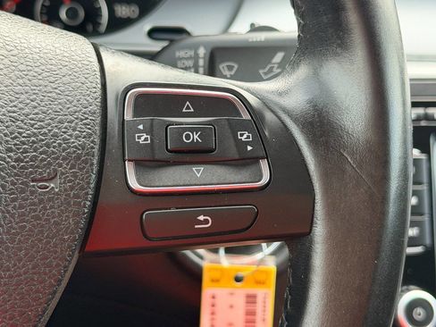 Used 2012 Volkswagen CC R-Line FWD image 31