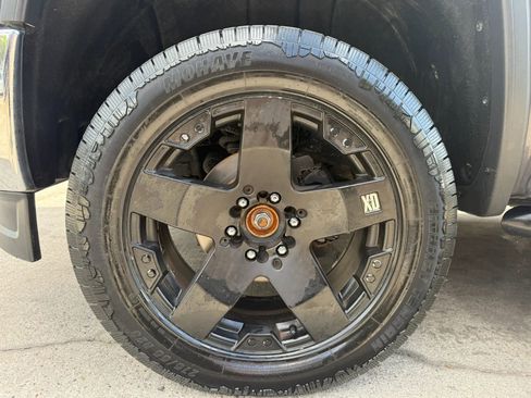 Used 2015 GMC Sierra 1500 SLE w/ Texas SLE Value Package image 23