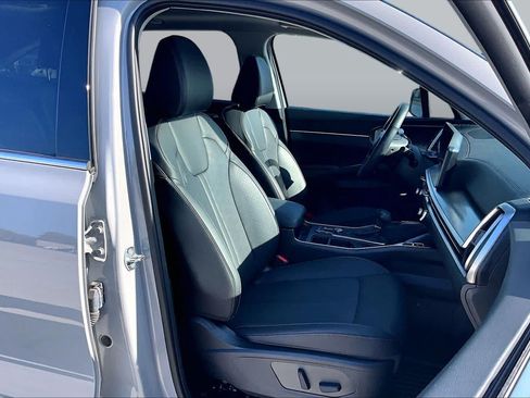 Certified 2026 Kia Sorento EX w/ EX Premium Package FWD image 9