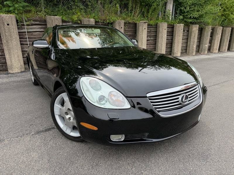 Used 2004 Lexus SC 430 Convertible RWD image 3