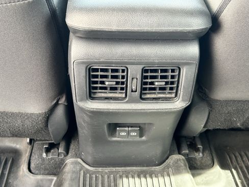 Used 2023 Toyota RAV4 XLE w/ Convenience Package AWD/4WD image 19