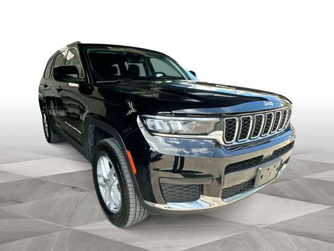Used 2023 Jeep Grand Cherokee L Laredo AWD/4WD image 2