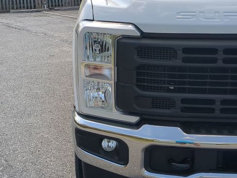 Certified 2024 Ford F250 XL w/ FX4 Off-Road Package image 8