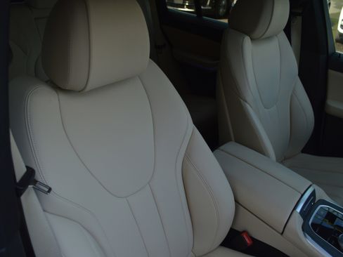 Used 2020 BMW X5 xDrive40i w/ Convenience Package AWD/4WD image 39