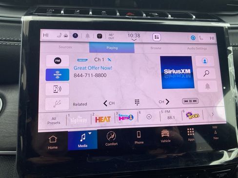 New 2025 Jeep Grand Cherokee L Limited w/ Black Appearance Package image 43