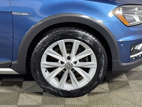 Used 2017 Volkswagen Golf Alltrack SE AWD/4WD image 23