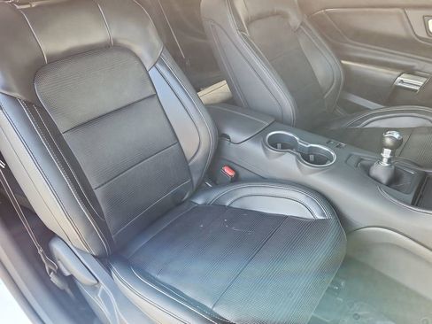 Used 2025 Ford Mustang GT Premium RWD image 13