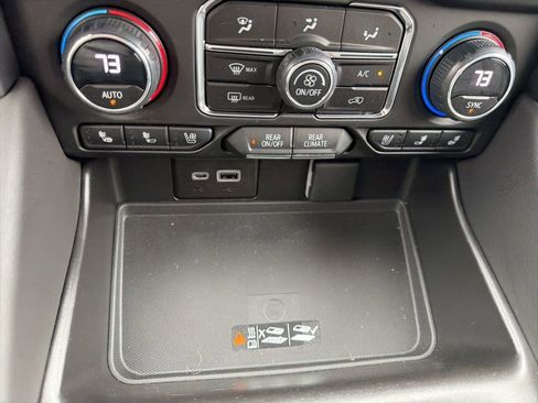 Used 2023 Chevrolet Tahoe High Country image 25