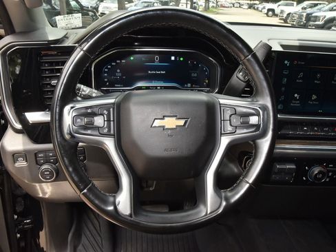 Used 2023 Chevrolet Silverado 1500 LT AWD/4WD image 21