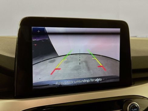 Used 2020 Ford Escape SE Sport image 16