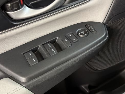 Certified 2020 Honda CR-V Touring image 12
