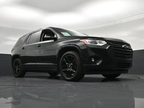 Used 2020 Chevrolet Traverse Premier w/ Redline Edition FWD image 30