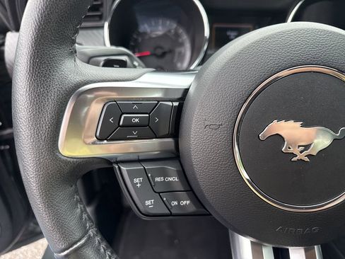 Used 2016 Ford Mustang Coupe w/ Equipment Group 051A RWD image 20