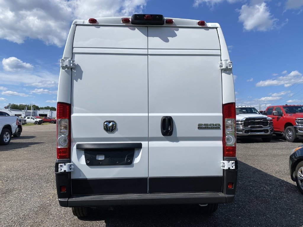 New 2026 RAM ProMaster 2500 w/ Convenience Group FWD image 4