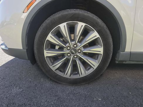 Used 2020 Lincoln Corsair Reserve w/ Elements Package AWD/4WD image 11