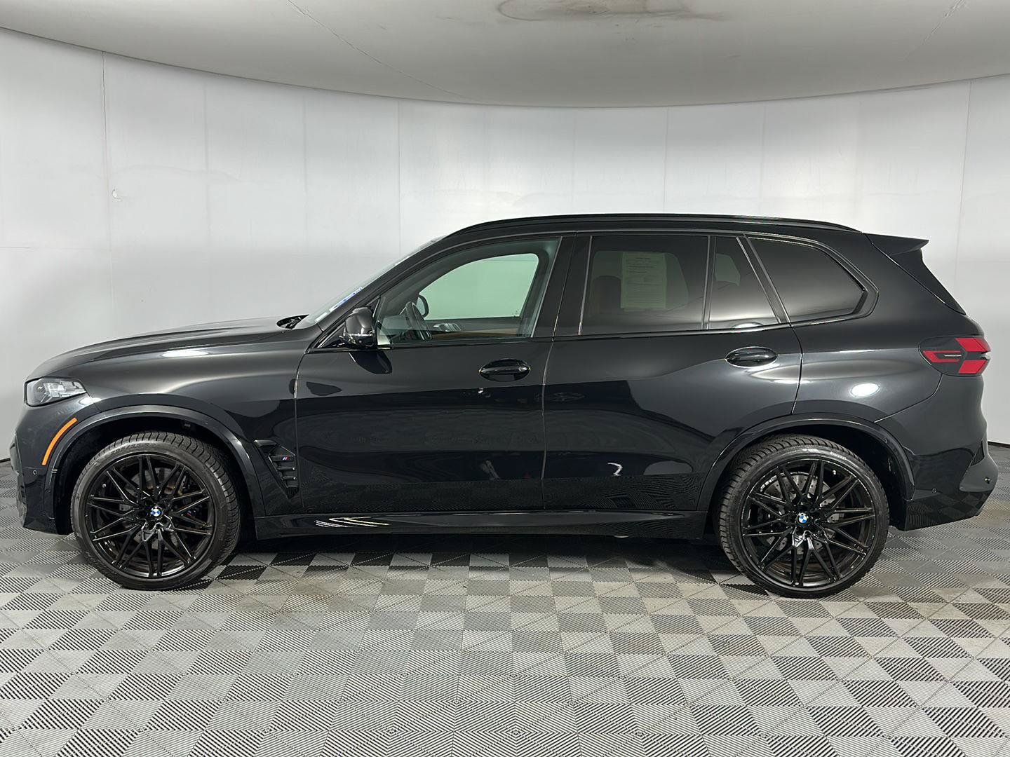Used 2024 BMW X5 M Competition w/ Executive Package AWD/4WD image 9