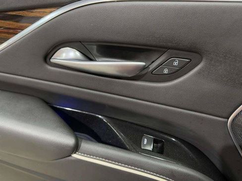 Used 2021 Cadillac Escalade Luxury RWD image 49