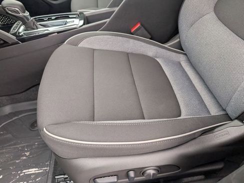 New 2026 Chevrolet TrailBlazer LT w/ Convenience Package image 24