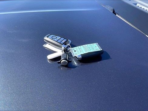 Used 2024 Lincoln Nautilus Reserve w/ Equipment Group 202A image 12