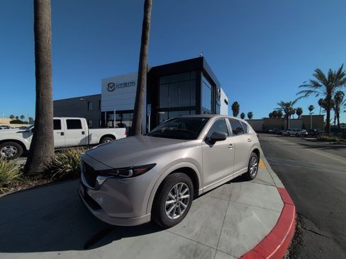 Used 2024 MAZDA CX-5 AWD 2.5 S w/ Select Package image 2