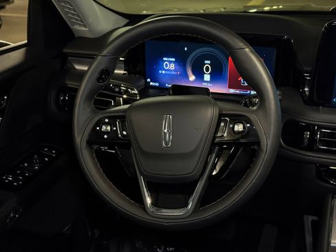 New 2026 Lincoln Aviator AWD image 21