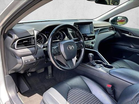 Used 2023 Toyota Camry SE FWD image 14