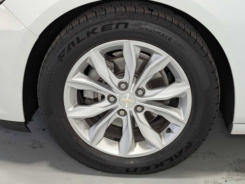 Certified 2022 Chevrolet Malibu LT FWD image 3