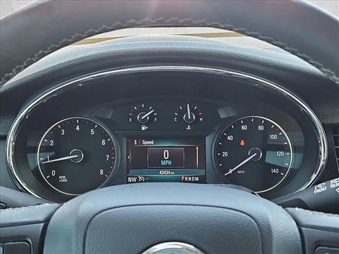 Used 2021 Buick Encore Preferred FWD image 9