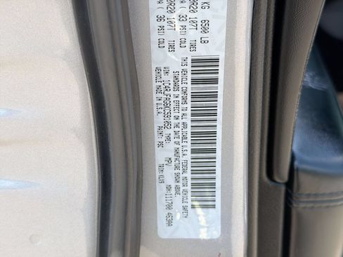 Used 2019 Jeep Grand Cherokee Altitude AWD/4WD image 36