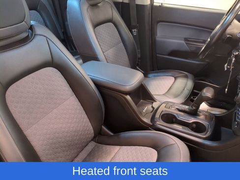 Used 2019 Chevrolet Colorado Z71 AWD/4WD image 10