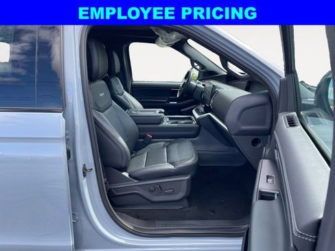 New 2026 Ford Expedition Platinum w/ Stealth Performance Package AWD/4WD image 15