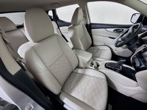 Certified 2020 Nissan Rogue Sport SV w/ Technology Package image 23