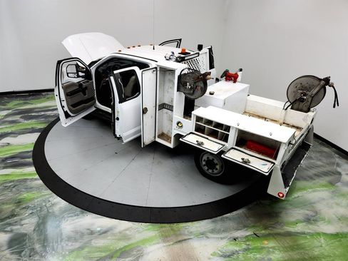 Used 2018 Ford F350 XL image 41