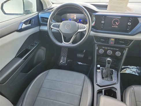 Certified 2023 Volkswagen Taos SE w/ Black Wheel Package image 10