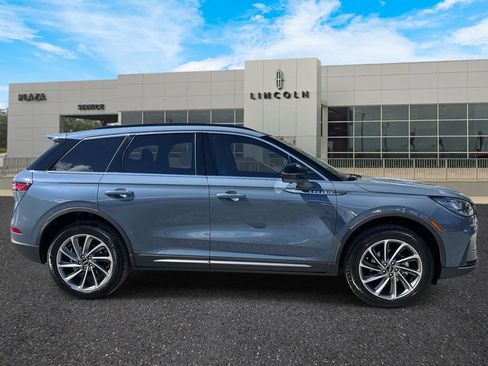 New 2026 Lincoln Corsair Premiere image 2