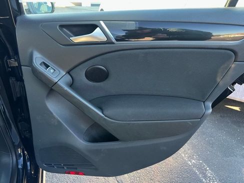 Used 2013 Volkswagen Golf 4-Door image 27