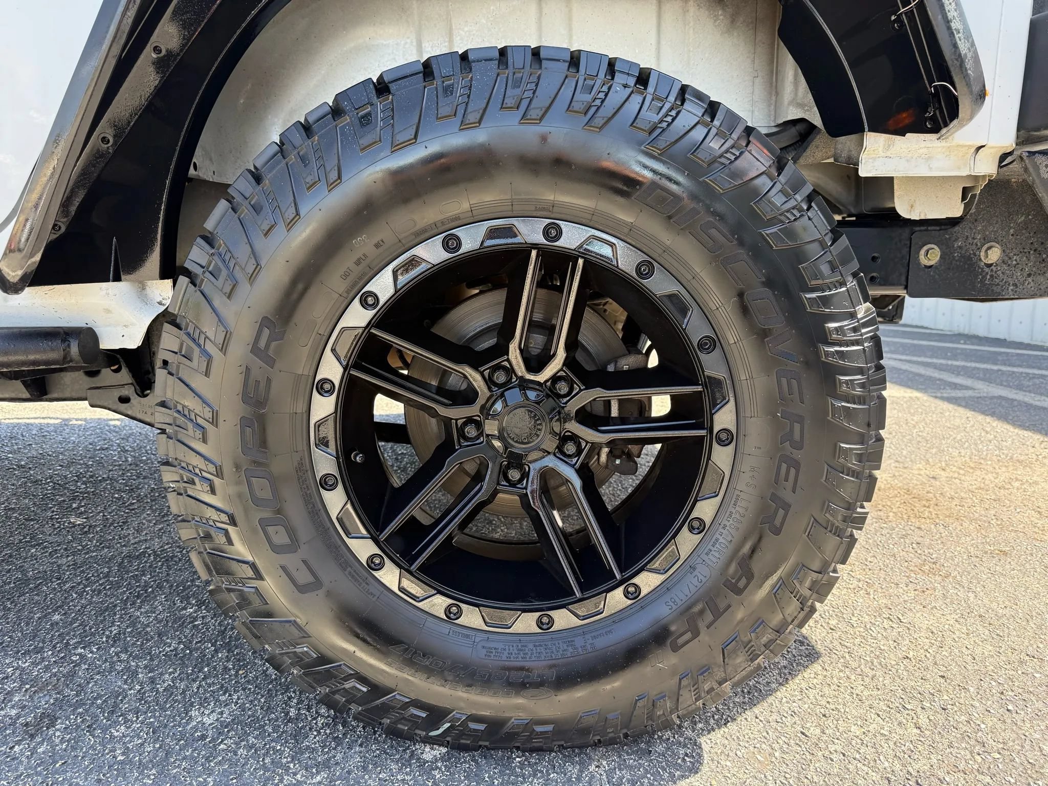 Used 2018 Jeep Wrangler Unlimited Sport S AWD/4WD image 55