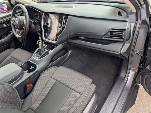 Used 2025 Subaru Outback Premium AWD/4WD image 34