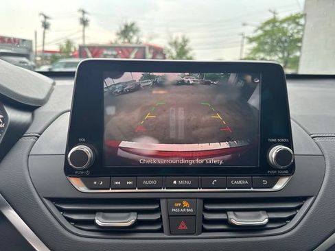 Used 2020 Nissan Altima 2.5 SV AWD/4WD image 16