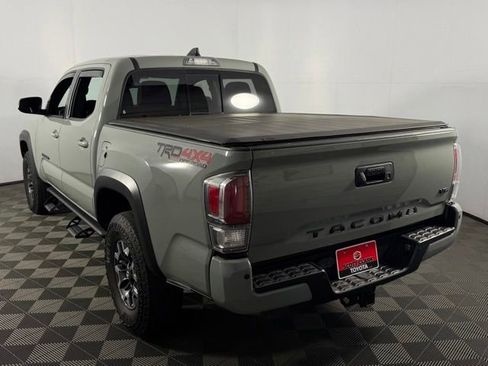 Used 2022 Toyota Tacoma TRD Off-Road w/ Technology Package image 31