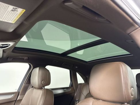 Certified 2018 Porsche Macan S AWD/4WD image 42