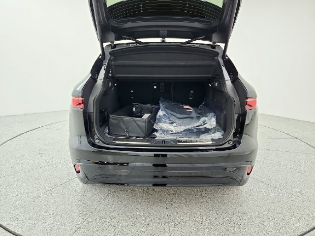 New 2026 Jaguar F-PACE R-Dynamic S AWD/4WD image 19
