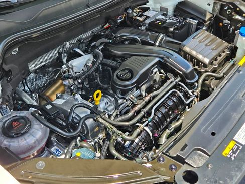 Certified 2025 Volkswagen Taos S FWD image 14