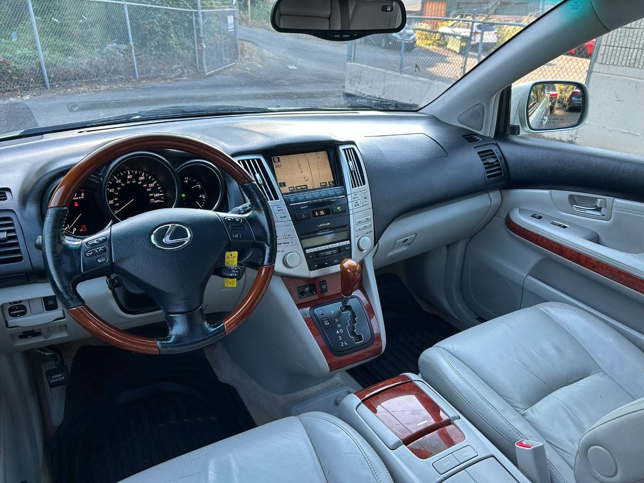 Used 2005 Lexus RX 330 AWD w/ Premium Plus Pkg image 15