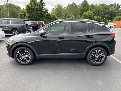 Used 2021 Buick Encore GX Select FWD image 2