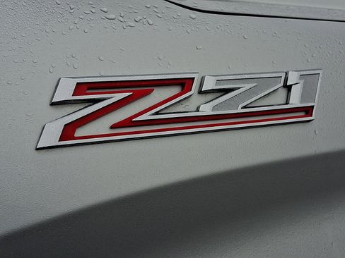 Used 2022 Chevrolet Silverado 1500 LT Trail Boss w/ Convenience Package II image 33