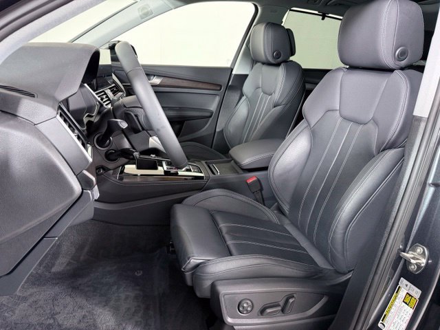Certified 2024 Audi Q5 2.0T Prestige AWD/4WD image 19