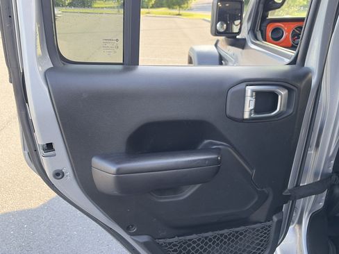 Used 2021 Jeep Gladiator Rubicon AWD/4WD image 20