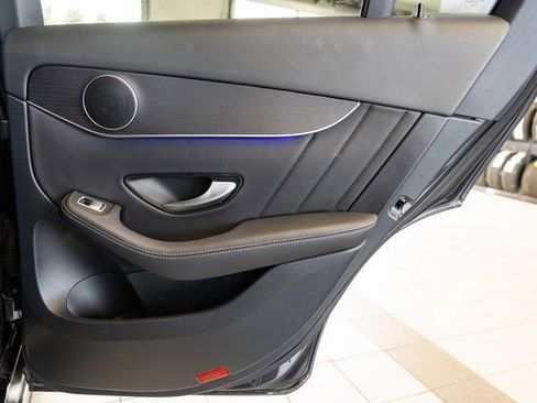 Used 2022 Mercedes-Benz GLC 300 4MATIC image 31
