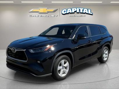 Used 2024 Toyota Highlander LE